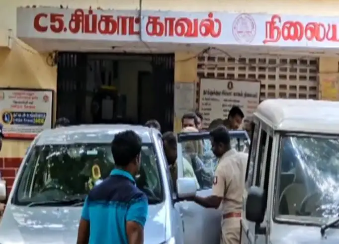 தமிழக காவல்துறை தலைமை இயக்குநர் திரு.மகேஷ் குமார் அகர்வால் இ.கா.ப.