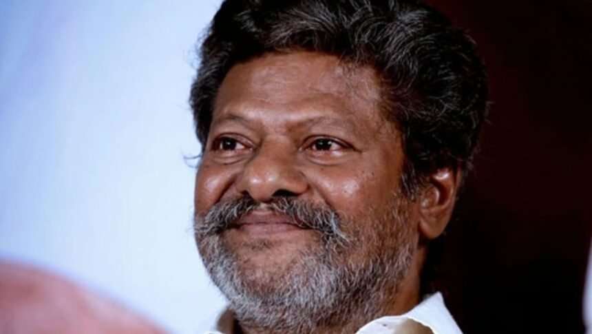 நடிகர் ராஜ்கிரன் தனது சிறுவயது பள்ளி அனுபவத்தை விவரிக்கும் புகைப்படம்