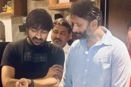 நடிகர் சதீஷ் மற்றும் அவரது குடும்பத்தினர்