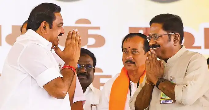 அதிமுக அலுவலகத்தில் எடப்பாடி கே. பழனிசாமி தலைமையில் நடைபெற்ற ஆலோசனைக் கூட்டம்