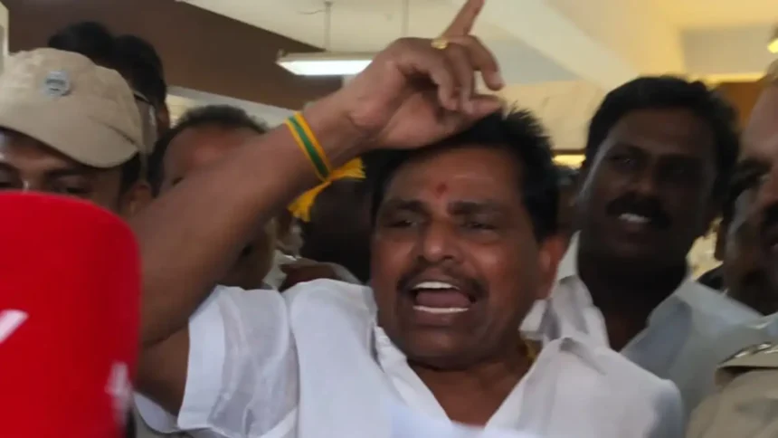 முன்னாள் அமைச்சர் அனிதா ராதாகிருஷ்ணன் கைது செய்யப்பட்டார்