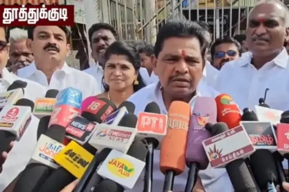முன்னாள் அமைச்சர் அனிதா ராதாகிருஷ்ணன் செய்தியாளர்களிடம் பேசுகிறார்