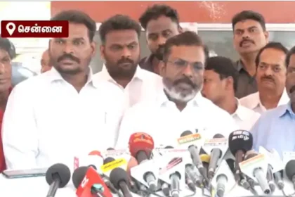 விடுதலை சிறுத்தைகள் கட்சித் தலைவர் திருமாவளவன் செய்தியாளர்களை சந்திக்கும் காட்சி