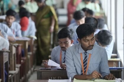 சி.பி.எஸ்.இ. 12-ஆம் வகுப்பு துணைத் தேர்வு ஹால் டிக்கெட்