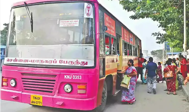 மாநகர போக்குவரத்து கழக பேருந்து