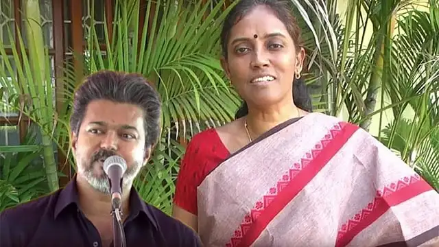 முதலமைச்சர் விஜய் பாதிக்கப்பட்ட மக்களுக்கு ஆறுதல் கூறுகிறார்