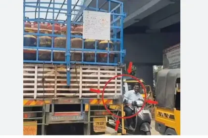 கோவை-சேலம் சாலையில் சி.என்.ஜி லாரியிலிருந்து கேஸ் கசிவு ஏற்பட்ட காட்சி