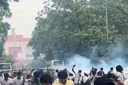 டெல்லியில் பாதுகாப்பு ஏற்பாடுகள், மெட்ரோ நிலையங்கள் மூடல்