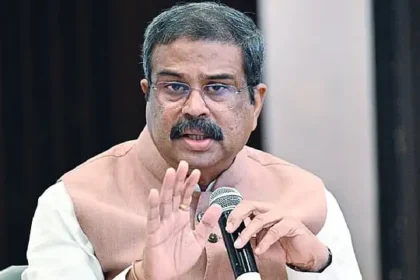 மத்திய கல்வித்துறை அமைச்சர் தர்மேந்திர பிரதான்