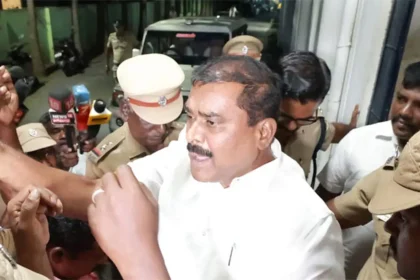 திமுக எம்எல்ஏ மார்க்கண்டேயன் கைது செய்யப்பட்டதை தொடர்ந்து நீதிமன்றத்தில் ஆஜர்படுத்தப்பட்டார்