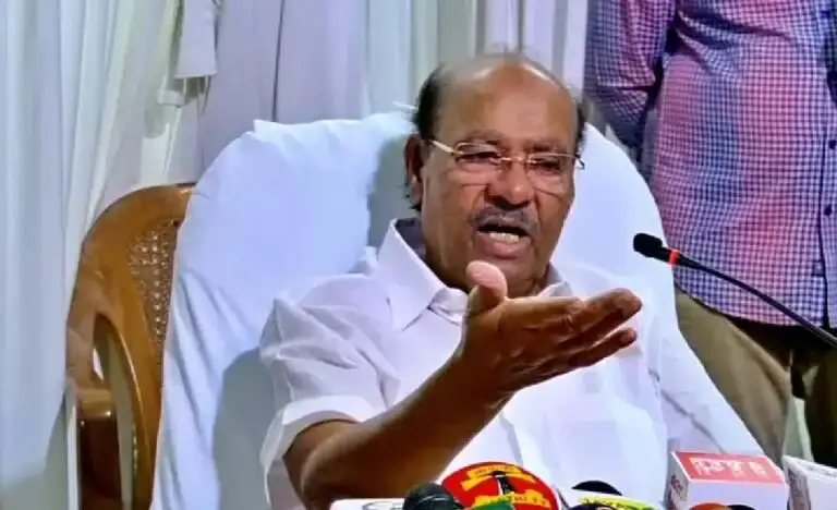 அரசியலில் இருந்து விலகுவதாக அறிவிக்கும் டாக்டர் ராமதாஸ்