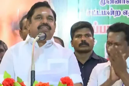 அதிமுக பொதுச்செயலாளர் எடப்பாடி பழனிசாமி