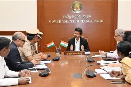 நிதி முறைகேடு தொடர்பாக பதவி நீக்கம் செய்யப்பட்டவர்கள் குறித்த செய்தி