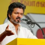 தமிழக அரசு தலைமை செயலகம் அல்லது அரசு அதிகாரிகள் கூட்டம்