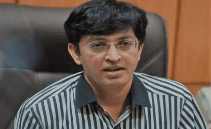 தமிழ்நாடு அரசு ஐஏஎஸ் அதிகாரிகள் இடமாற்ற உத்தரவு