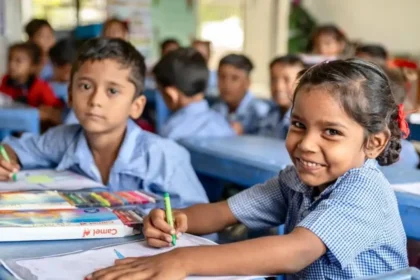 இந்தியாவில் மூடப்படும் பள்ளிகள் குறித்த அறிக்கை