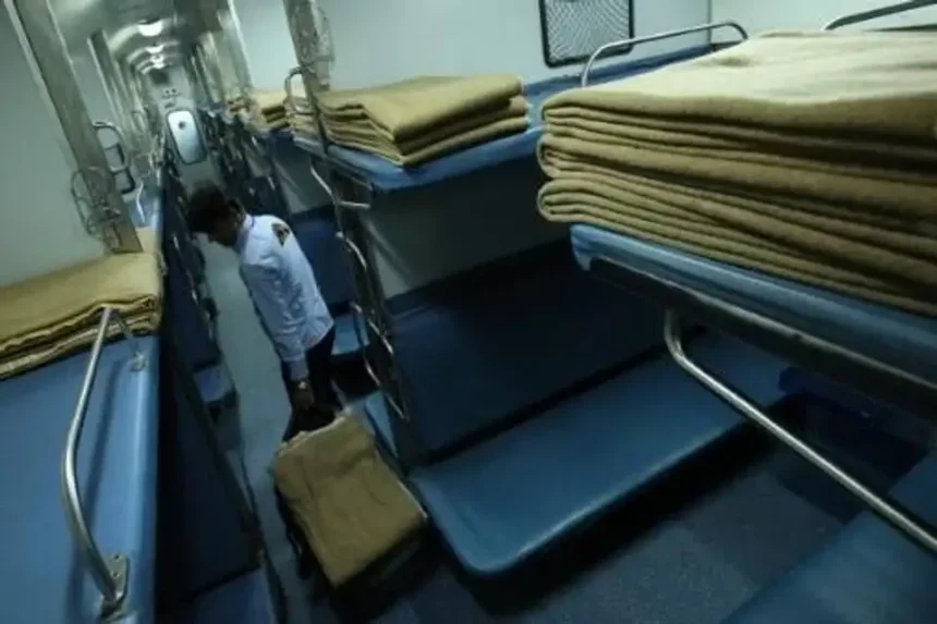 திருடப்பட்ட ரயில் பயணப் பெட்டி பொருட்கள்