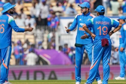 முன்னாள் இந்திய கிரிக்கெட் வீரர் தீப் தாஸ்குப்தா