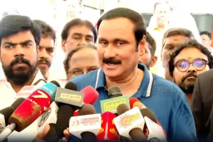 பாமக தலைவர் அன்புமணி ராமதாஸ் செய்தியாளர்களிடம் பேசுகிறார்