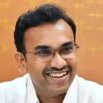 மக்கள் நல்வாழ்வுத்துறை அமைச்சர் அருண் ராஜ் செய்தியாளர்களை சந்திக்கும் காட்சி
