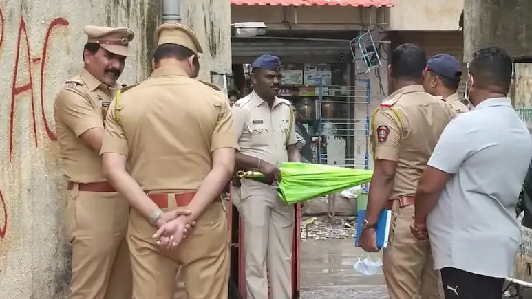 குளியலறையில் கண்டெடுக்கப்பட்ட சடலம் தொடர்பான விசாரணை