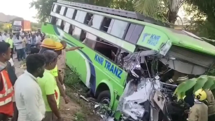 மதுரை அருகே பேருந்து விபத்து நடந்த இடம்