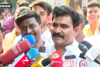 அமைச்சர் நிர்மல் குமார் செய்தியாளர்களிடம் பேசுகிறார்
