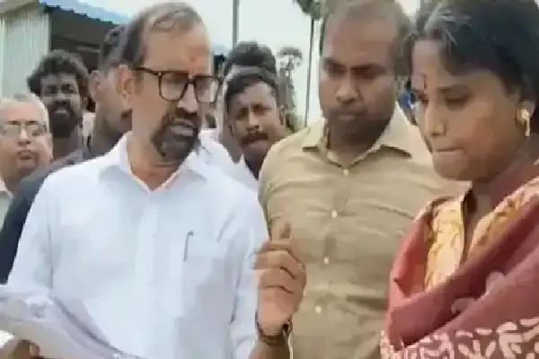 அமைச்சர் வெங்கடரமணன் நெல் கொள்முதல் நிலையத்தில் ஆய்வு