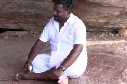 அமைச்சர் ராஜ்மோகன் கீழடி அருங்காட்சியகத்தில் ஆய்வு செய்கிறார்
