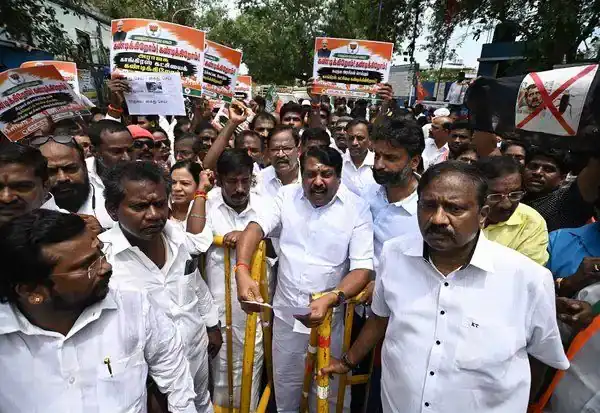 தமிழக பாஜக தலைவர் நயினார் நாகேந்திரன் செய்தியாளர்களை சந்திக்கிறார்