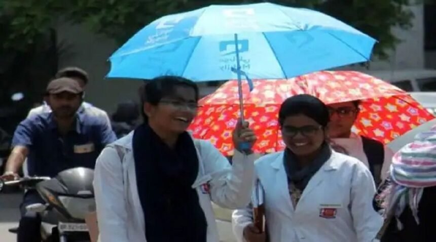 தமிழக மருத்துவக் கல்லூரிகளில் சேர்க்கைக்கான நீட் தேர்வு கட்-ஆஃப் மதிப்பெண்கள் குறித்த அறிவிப்பு