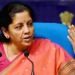 மத்திய நிதியமைச்சர் நிர்மலா சீதாராமன் பேட்டி அளிக்கும் காட்சி