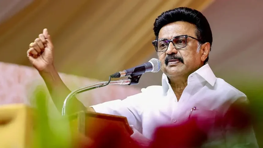 திமுக தலைவர் மு.க.ஸ்டாலின் நீட் தேர்வு குறித்து கருத்து தெரிவிக்கிறார்