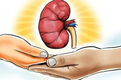 உடல் உறுப்பு தானம் செய்த இளைஞரின் பெற்றோர்