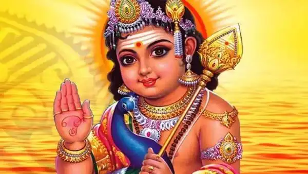 பழனி தண்டாயுதபாணி ஆண்டி கோலத்தில் காட்சி அளிக்கும் காட்சி
