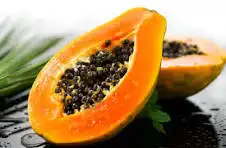 பப்பாளி பழம் மற்றும் அதன் விதைகள்