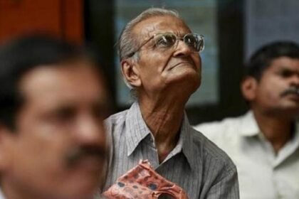 மத்திய அமைச்சர் சோபா கரந்தலாஜே நாடாளுமன்றத்தில் பேசுகிறார்