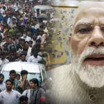 பிரதமர் நரேந்திர மோடி அமைச்சர்களுக்கு அறிவுரை வழங்குகிறார்