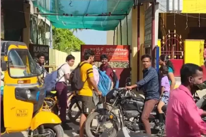 காஞ்சிபுரத்தில் மின்வெட்டு காரணமாக விடுமுறை அளிக்கப்பட்ட பள்ளி