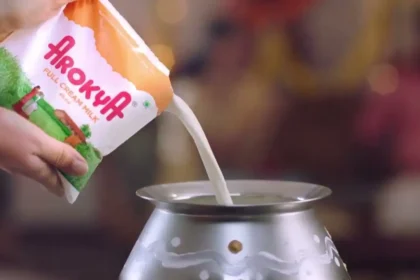 பால் பாக்கெட் மற்றும் தயிர் பாக்கெட் படங்கள்