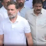 டெல்லியில் போராட்டத்தில் ஈடுபட்ட ராகுல்காந்தி மற்றும் காங்கிரஸ் எம்.பிக்கள்