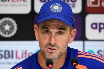 ரியான் டென் டோஷேட் நைட் ரைடர்ஸ் நிறுவனத்தின் புதிய Head of Cricket Strategy ஆக நியமனம்
