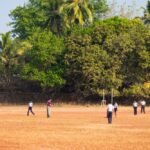 உடற்கல்வி ஆசிரியர்களுக்கு சிறப்புப் பயிற்சிப் புத்தகங்கள் வழங்கும் பள்ளிக்கல்வித் துறை