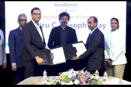 முதலமைச்சர் விஜய் முன்னிலையில் எல்&டி முதலீட்டு ஒப்பந்தம் கையெழுத்தாகும் காட்சி