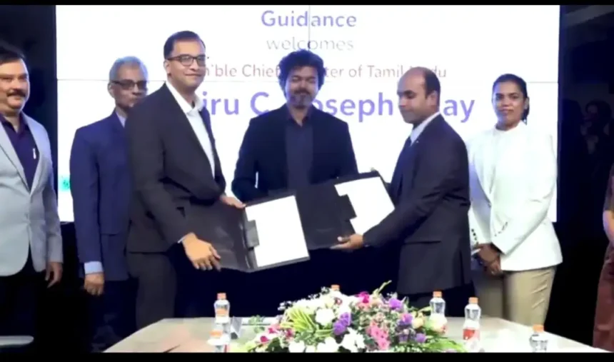 முதலமைச்சர் விஜய் முன்னிலையில் எல்&டி முதலீட்டு ஒப்பந்தம் கையெழுத்தாகும் காட்சி