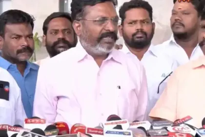விடுதலை சிறுத்தைகள் கட்சி தலைவர் தொல். திருமாவளவன்