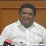 முன்னாள் அமைச்சர் எஸ்.எஸ். சிவசங்கர் செய்தியாளர்களிடம் பேசுகிறார்