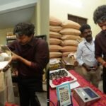 நடிகர் விஜய் ரேஷன் கடையில் பொருட்களை ஆய்வு செய்கிறார்