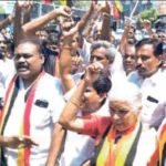 தேமுதிகவினர் தியேட்டரை முற்றுகையிட்டு போராட்டம் நடத்துவது