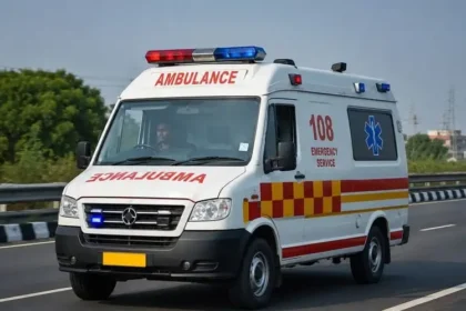 தேசிய நெடுஞ்சாலைகளில் ஆம்புலன்ஸ் சேவை குறித்த அறிவிப்பு பலகை